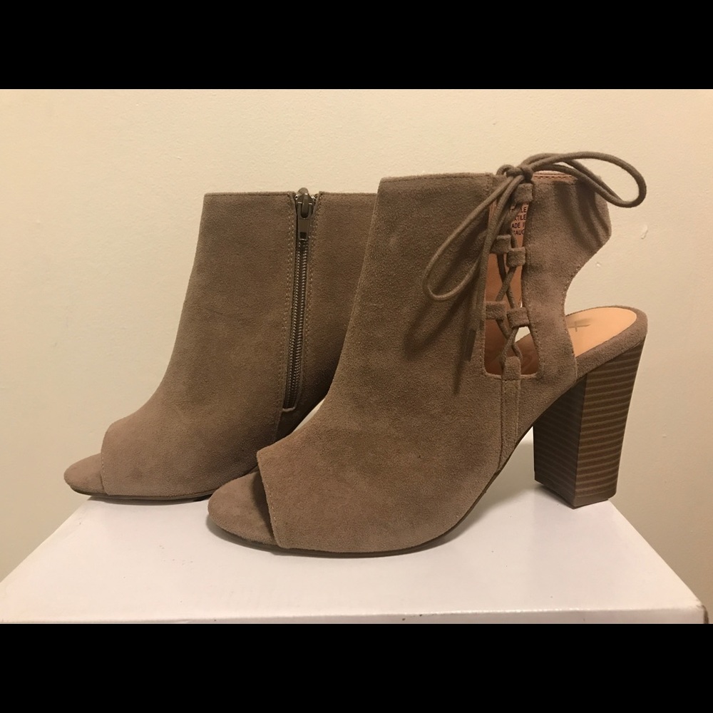 XOXO short booties